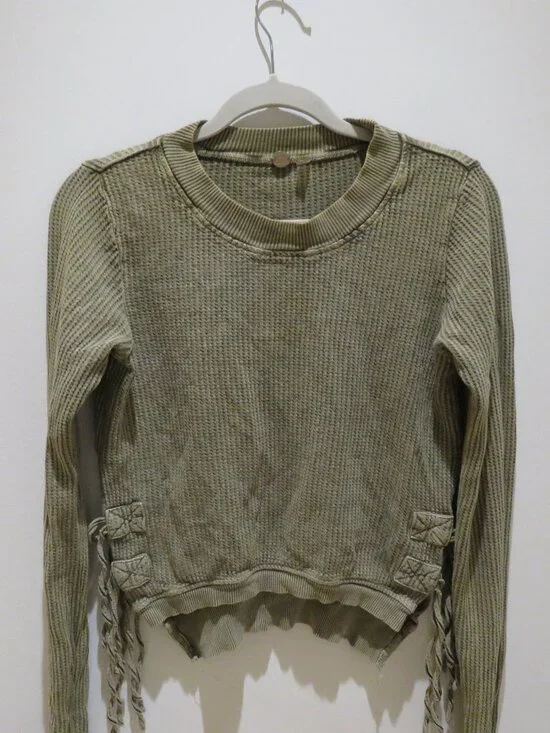 FREE PEOPLE FP ONE Cropped Interlaken Thermal Top Moss Green Small Boho Casual - Picture 3 of 15